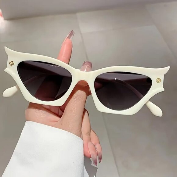 Cat Eye Sunglasses White Women Modern Retro Style Fashion Decorative Bat Shades - Picture 4 of 4
